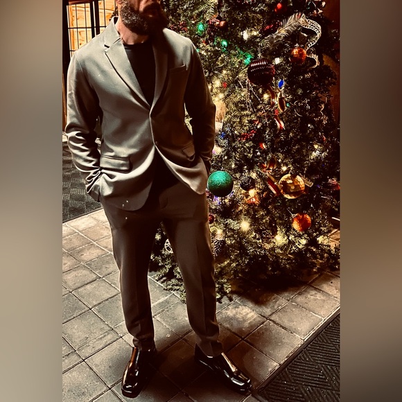 Meet your Posher, Connor - Picture 2 of 8